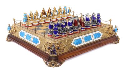 Prunkvolles Schachspiel, wohl Ungarn, Mitte 20. Jahrhundert, Silber