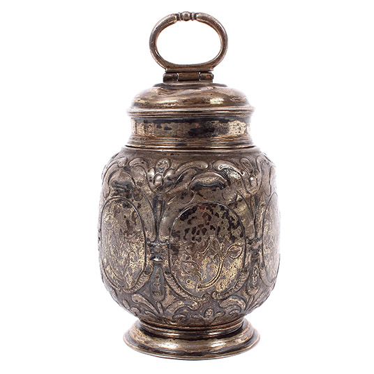 Silber Silber im Auktionshaus Yves Siebers in Stuttgart.